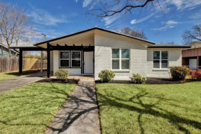 *Cutest Little House in Texas!*